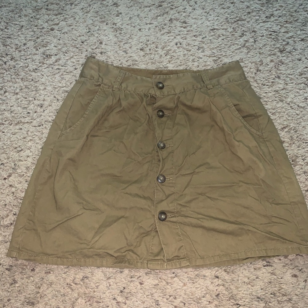 Skirt with pockets